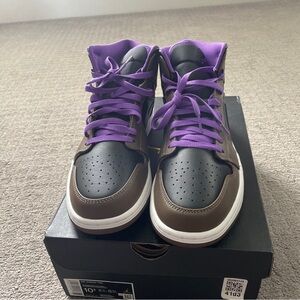 Air Jordan 1 Mid